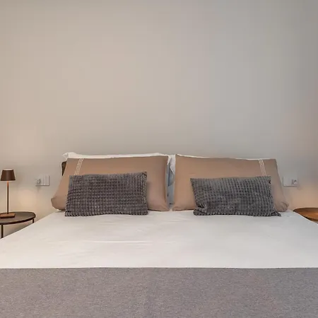 Apartment Guesthost - Design Flat In The Heart Of *